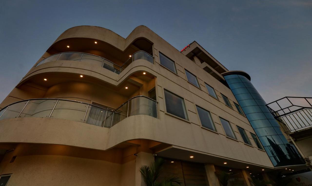Treebo Tryst Sreepadmanabha Balaramapuram Hotel Thiruvananthapuram Exterior photo